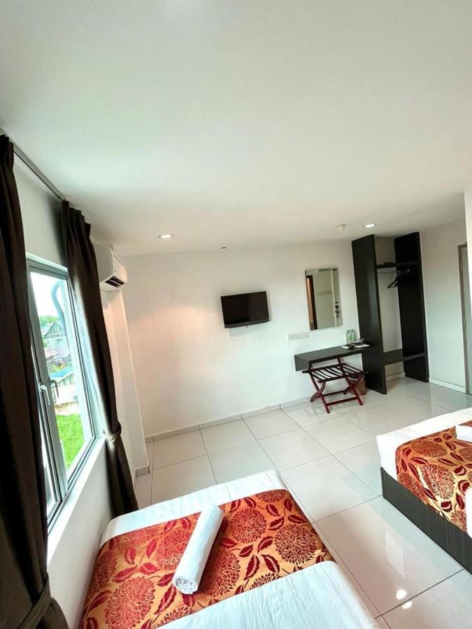 Hotel Zamburger Tengkera Melaka Exterior foto