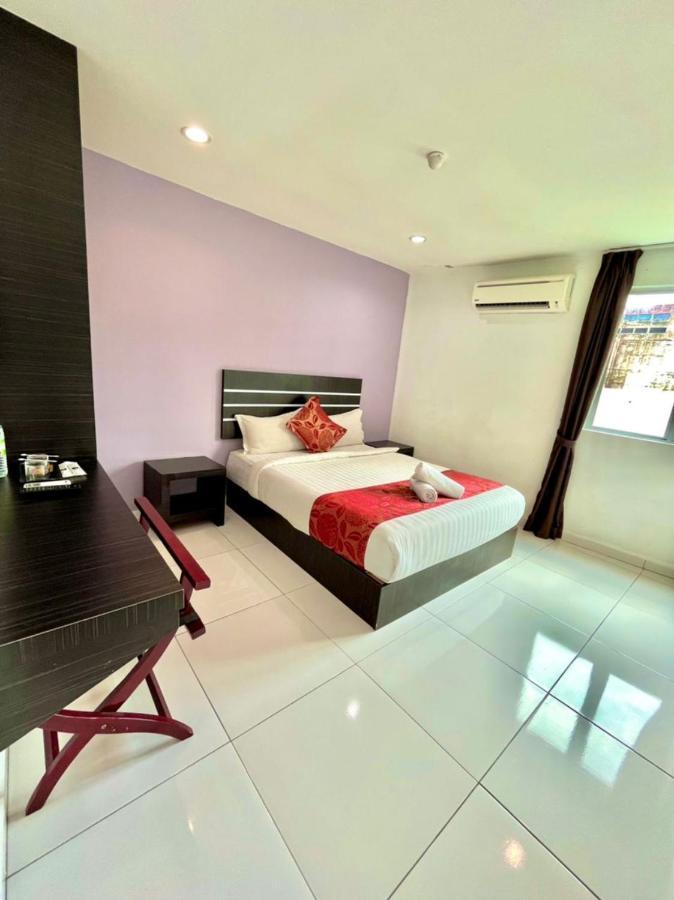 Hotel Zamburger Tengkera Melaka Exterior foto